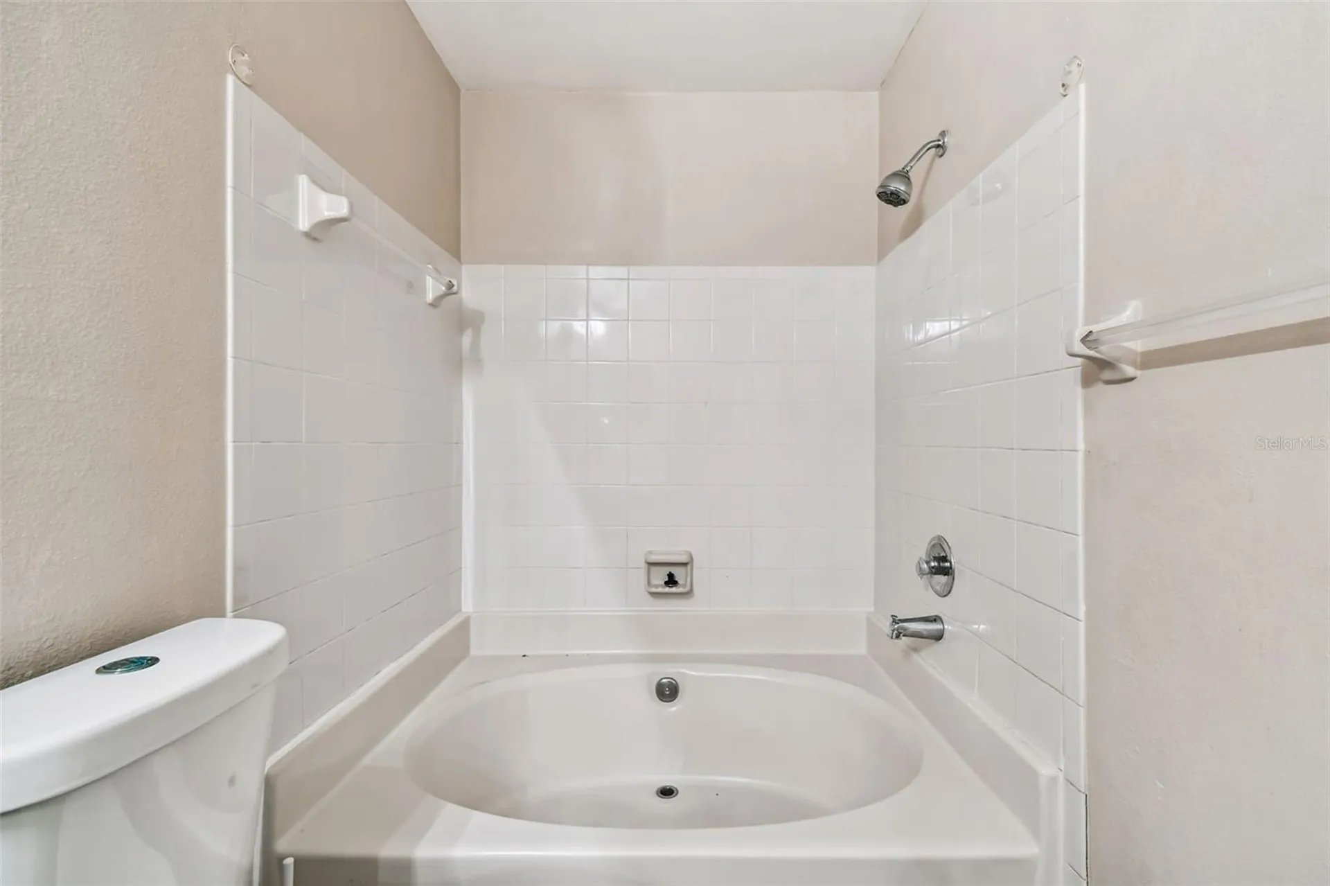 2124 Fletchers Point Circle Tampa FL 33613
