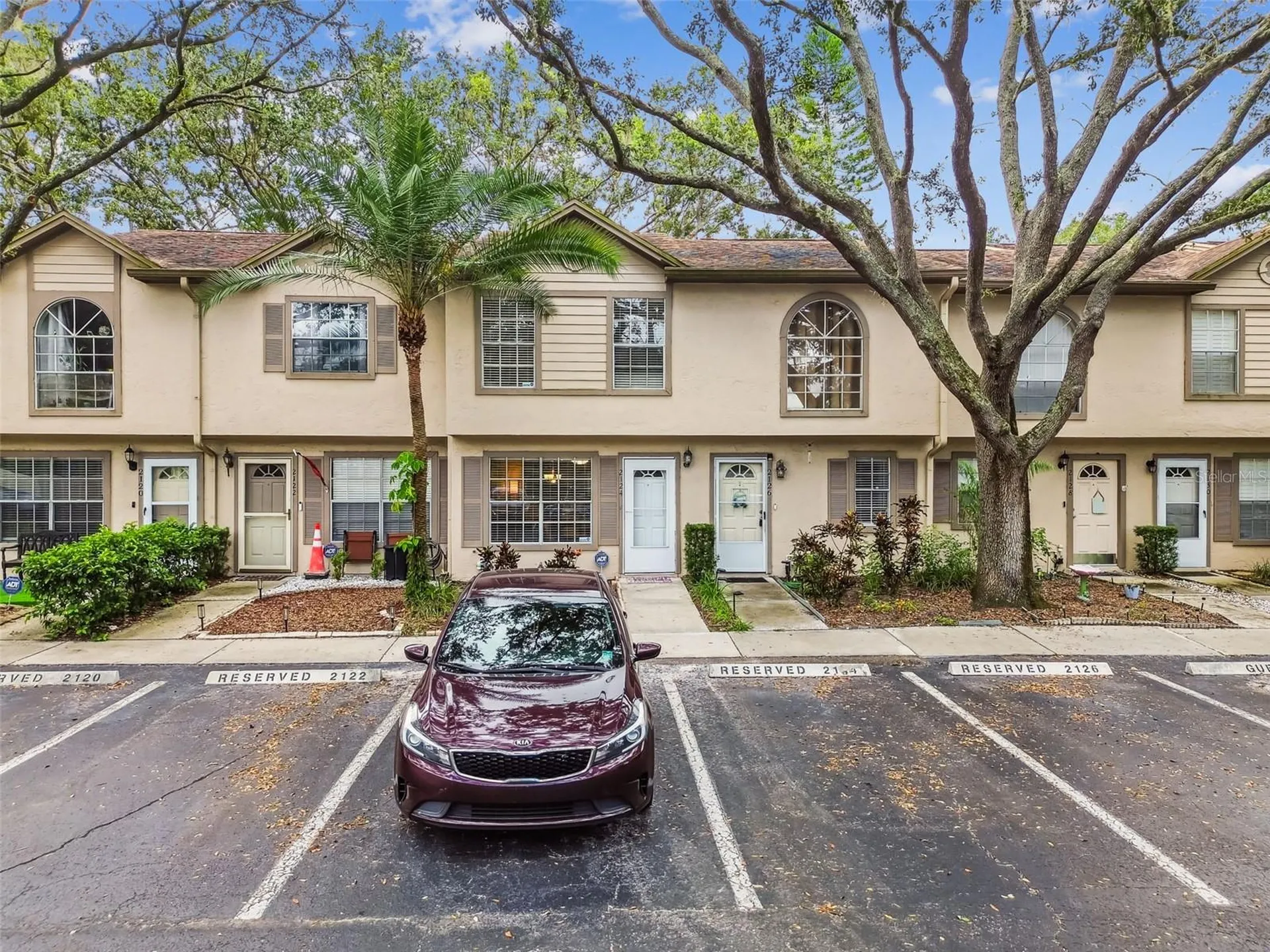 2124 Fletchers Point Circle Tampa FL 33613