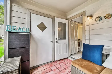 2124 Fletchers Point Circle Tampa FL 33613