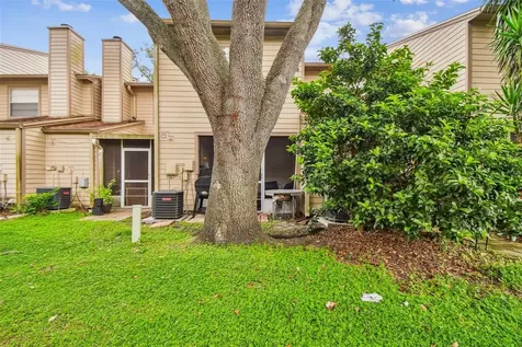 2124 Fletchers Point Circle Tampa FL 33613