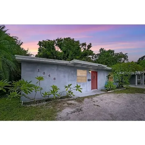 1346 54th Avenue N St Petersburg FL 33703