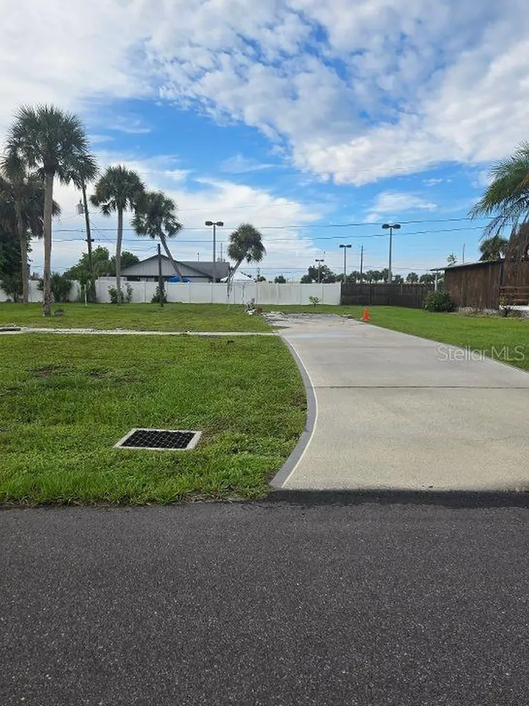 2445 Heron Drive Englewood FL 34224