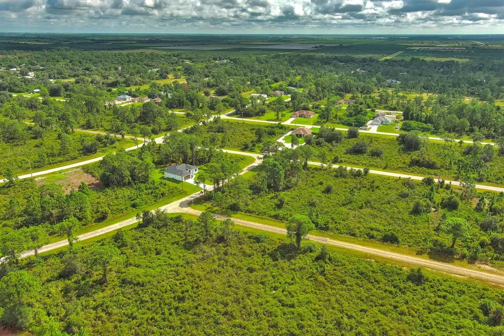 642 Vasser Avenue S Lehigh Acres FL 33974