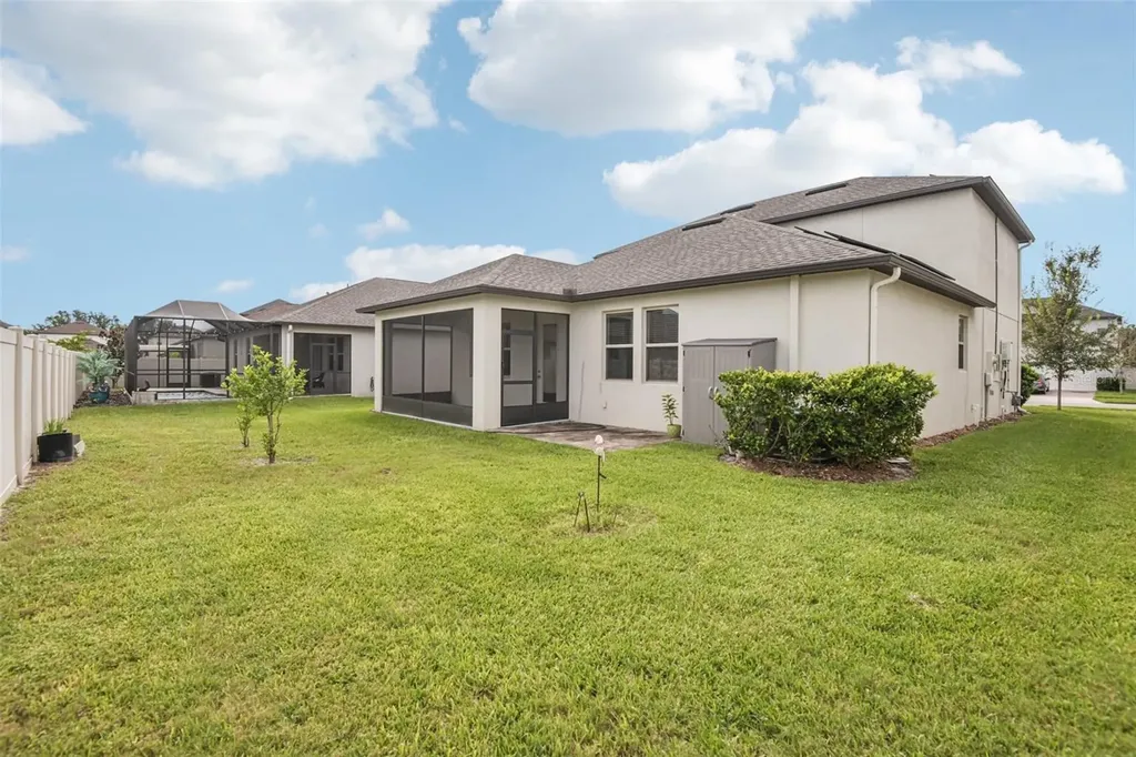 24928 Lambrusco Loop Lutz FL 33559