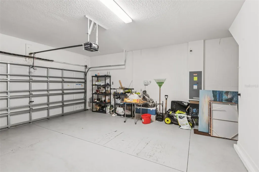 24928 Lambrusco Loop Lutz FL 33559