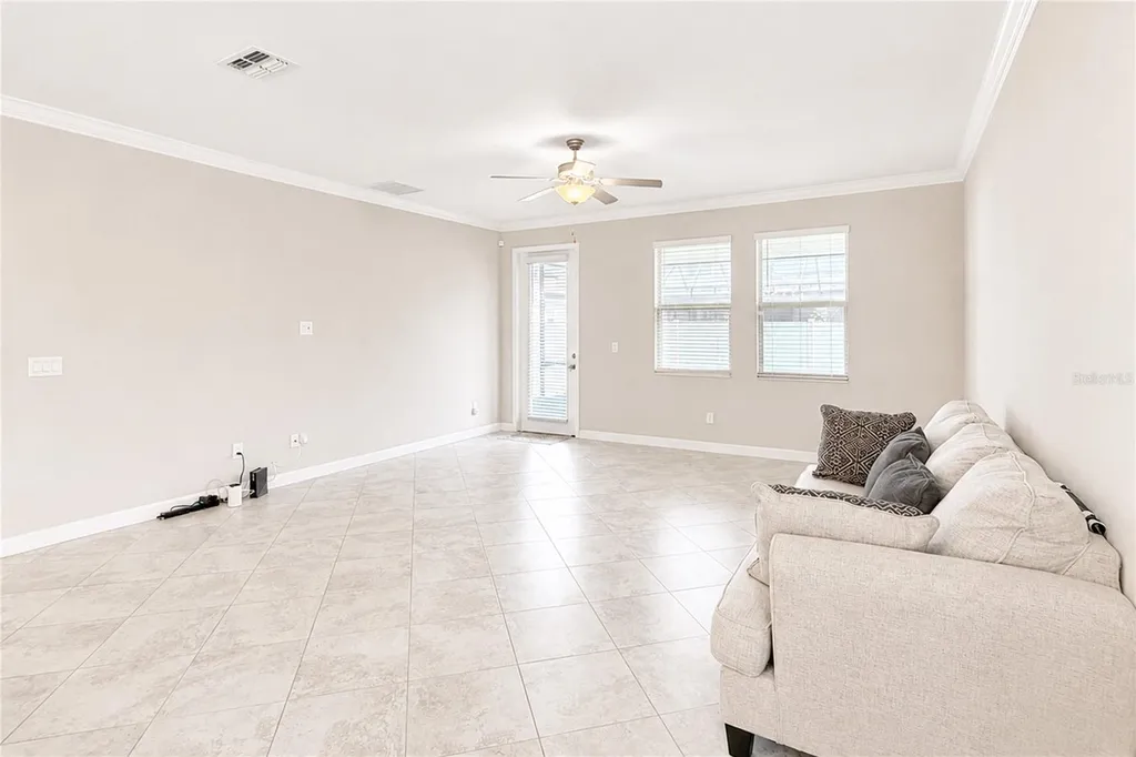 24928 Lambrusco Loop Lutz FL 33559