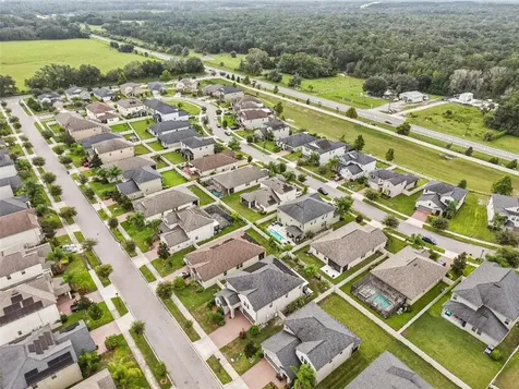 24928 Lambrusco Loop Lutz FL 33559