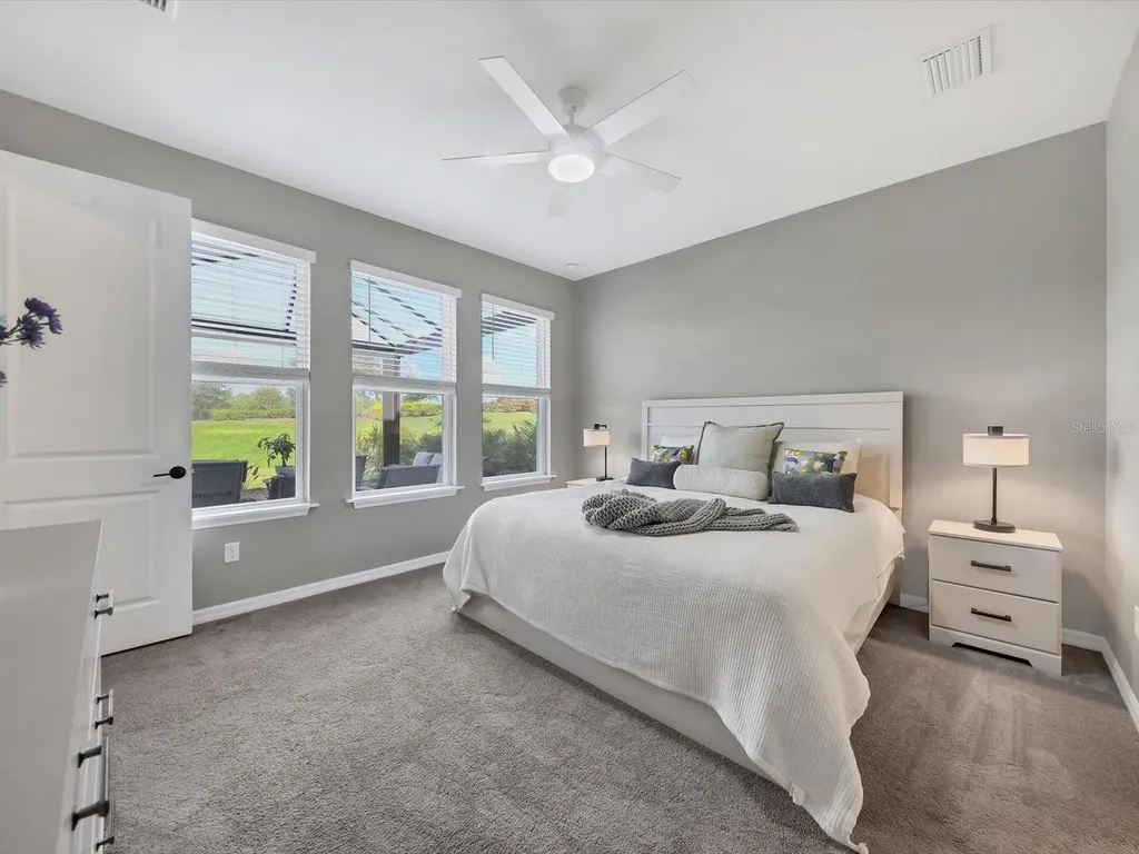 9040 Tequila Sunrise Drive Sarasota FL 34241