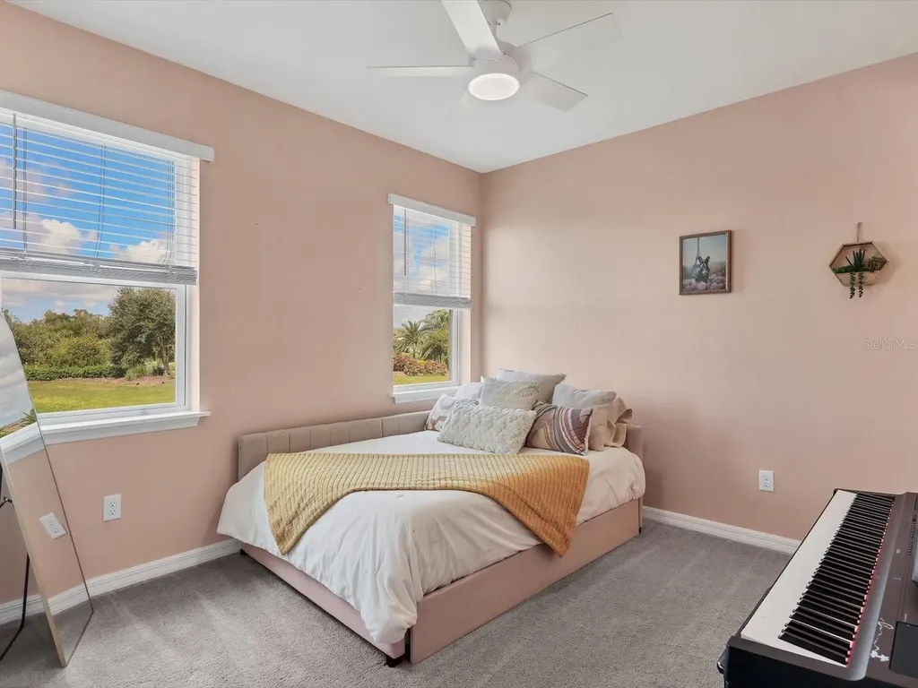 9040 Tequila Sunrise Drive Sarasota FL 34241
