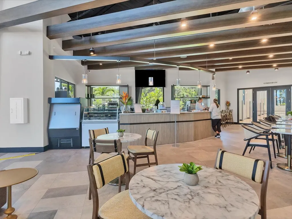9040 Tequila Sunrise Drive Sarasota FL 34241