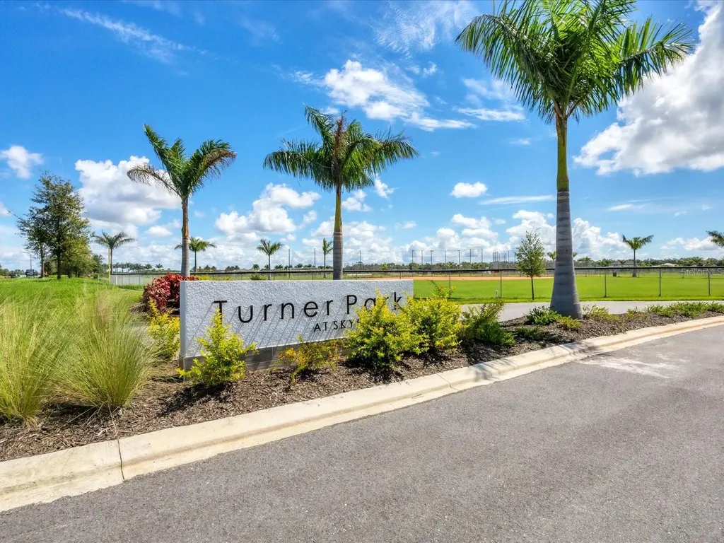 9040 Tequila Sunrise Drive Sarasota FL 34241