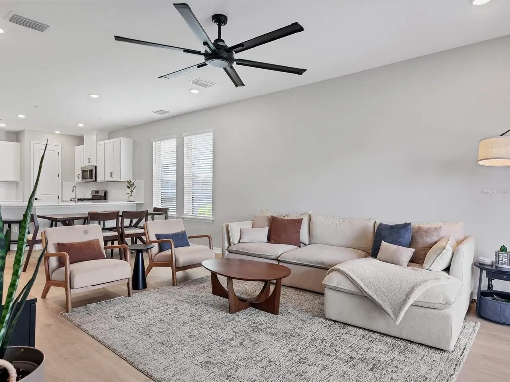 9040 Tequila Sunrise Drive Sarasota FL 34241