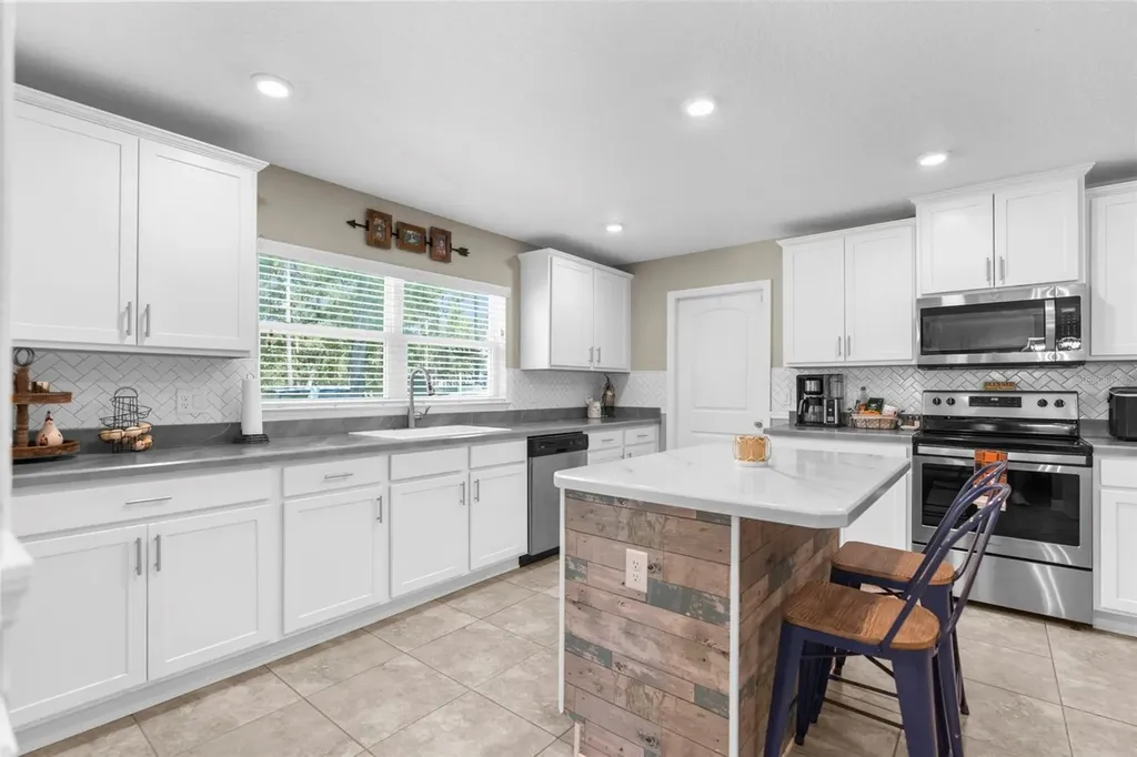 18209 Merwyn Circle Weeki Wachee FL 34614