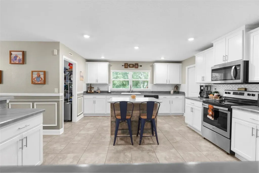 18209 Merwyn Circle Weeki Wachee FL 34614