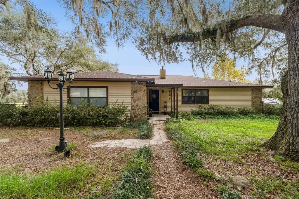 5781 S Crater Lake Circle Keystone Heights FL 32656