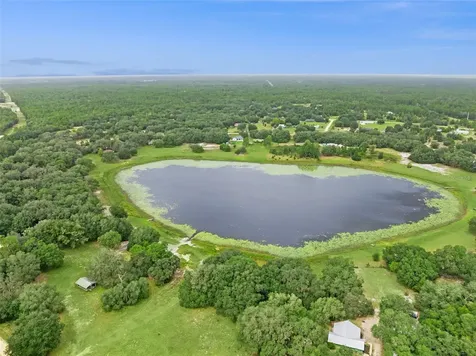 5781 S Crater Lake Circle Keystone Heights FL 32656