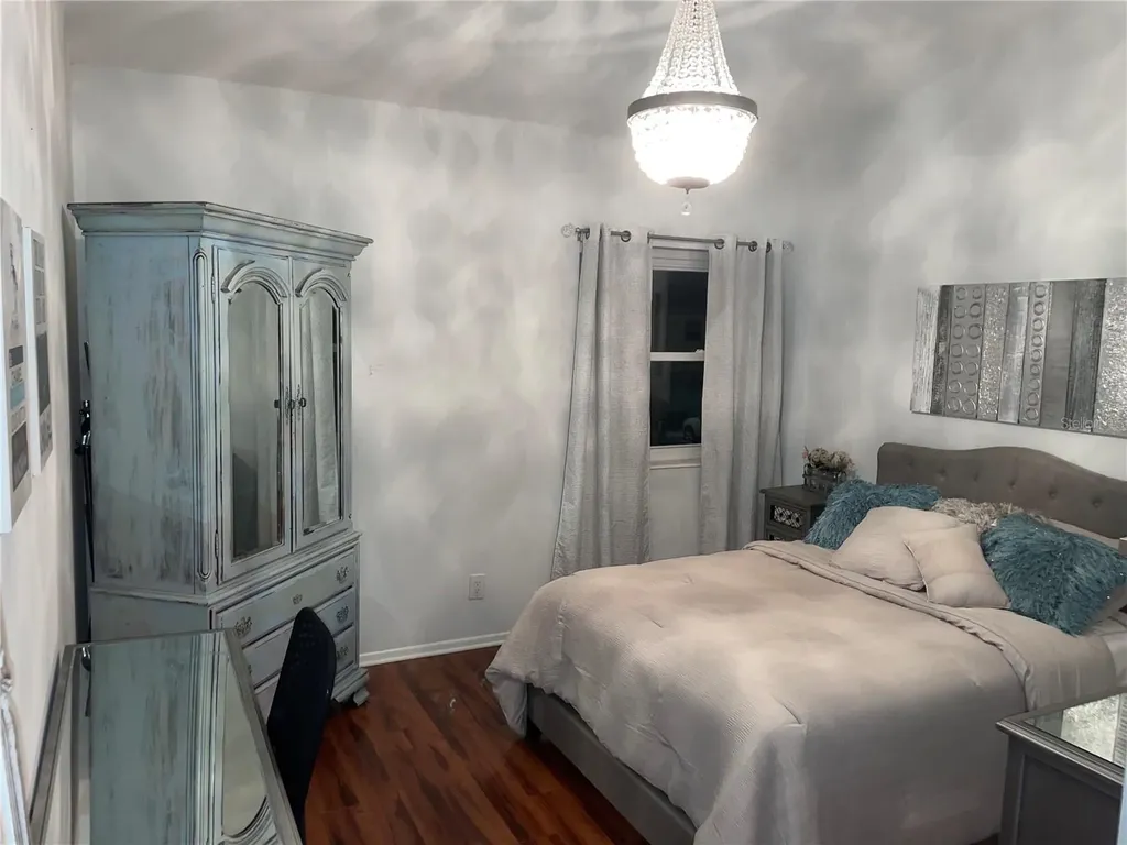 4304 La Riviera Court Tampa FL 33611
