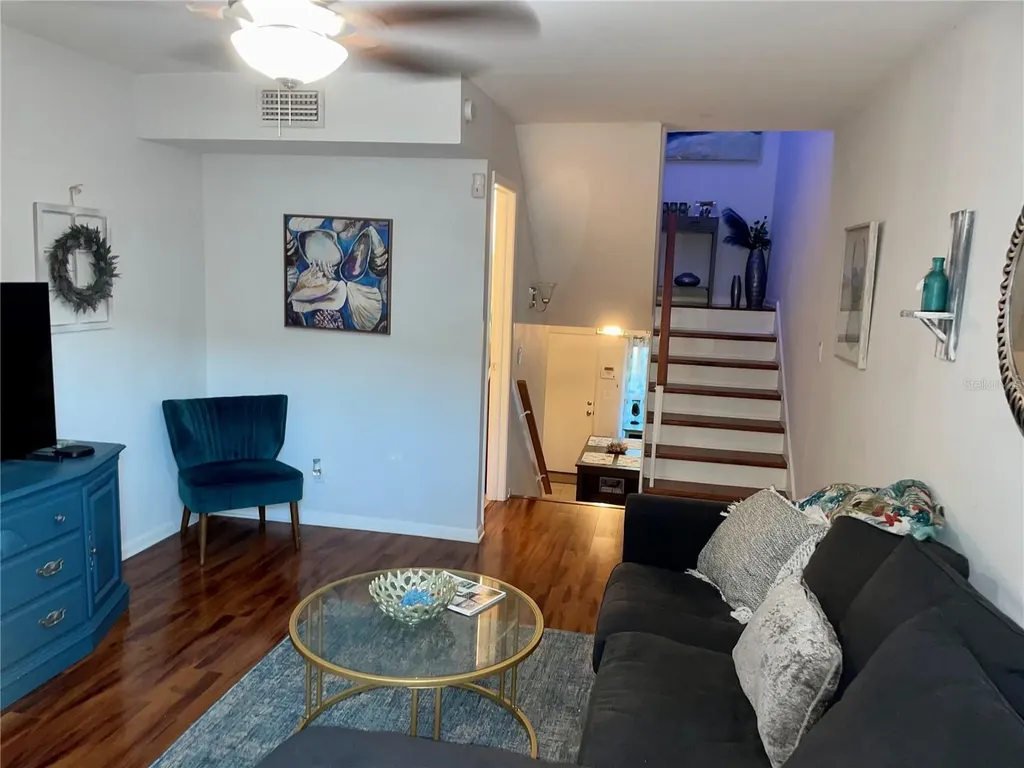 4304 La Riviera Court Tampa FL 33611