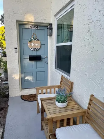 4304 La Riviera Court Tampa FL 33611
