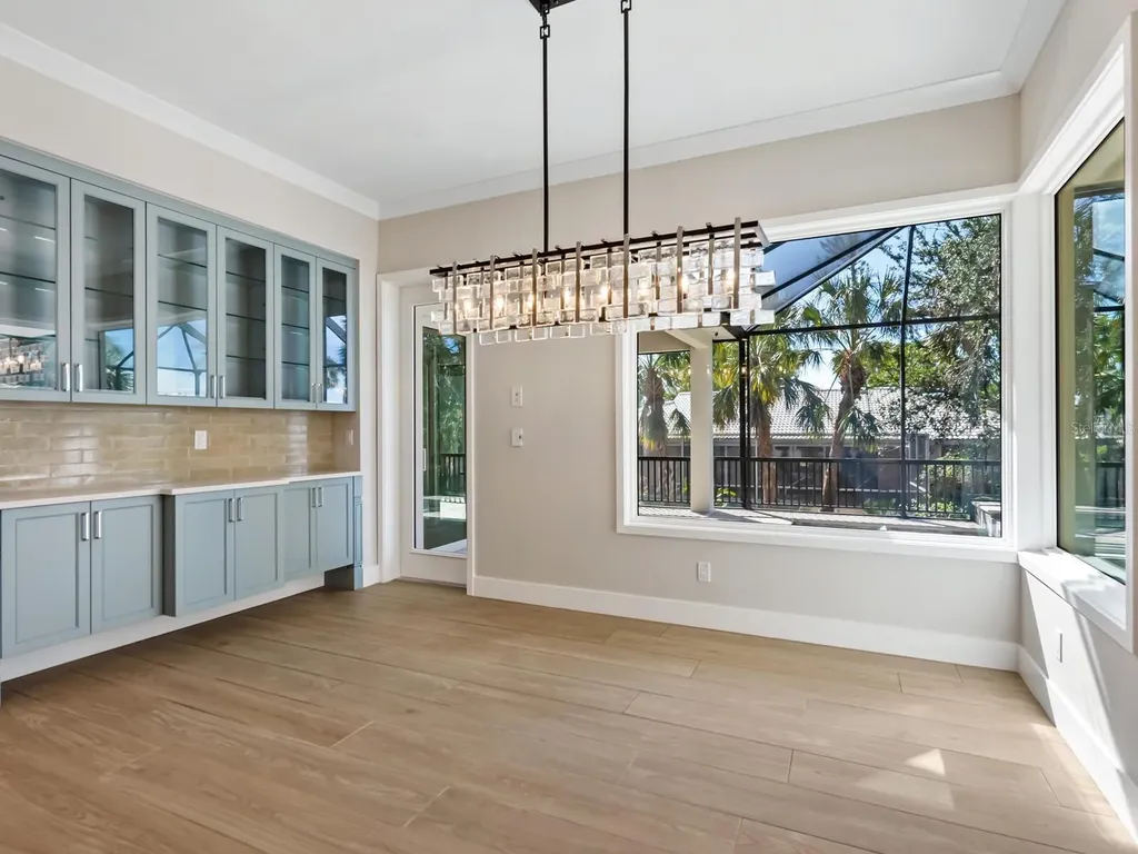 482 E Royal Flamingo Drive Sarasota FL 34236