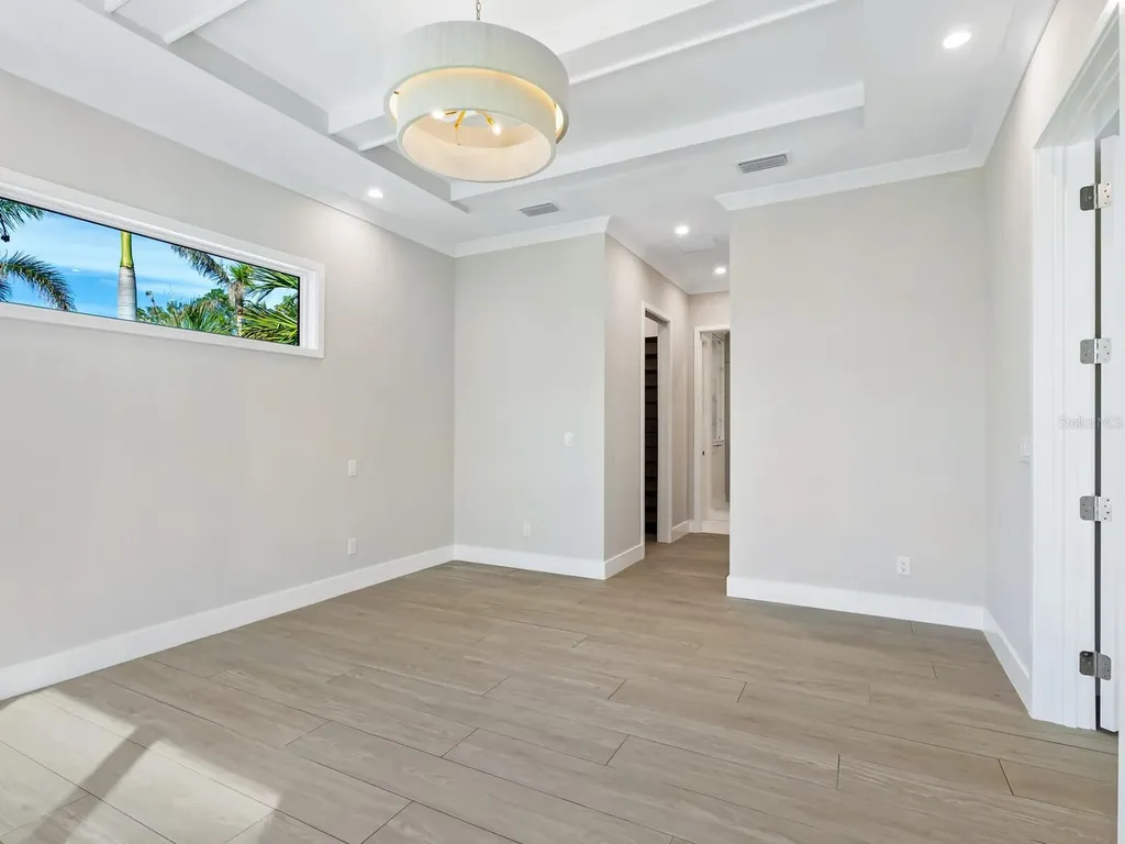 482 E Royal Flamingo Drive Sarasota FL 34236
