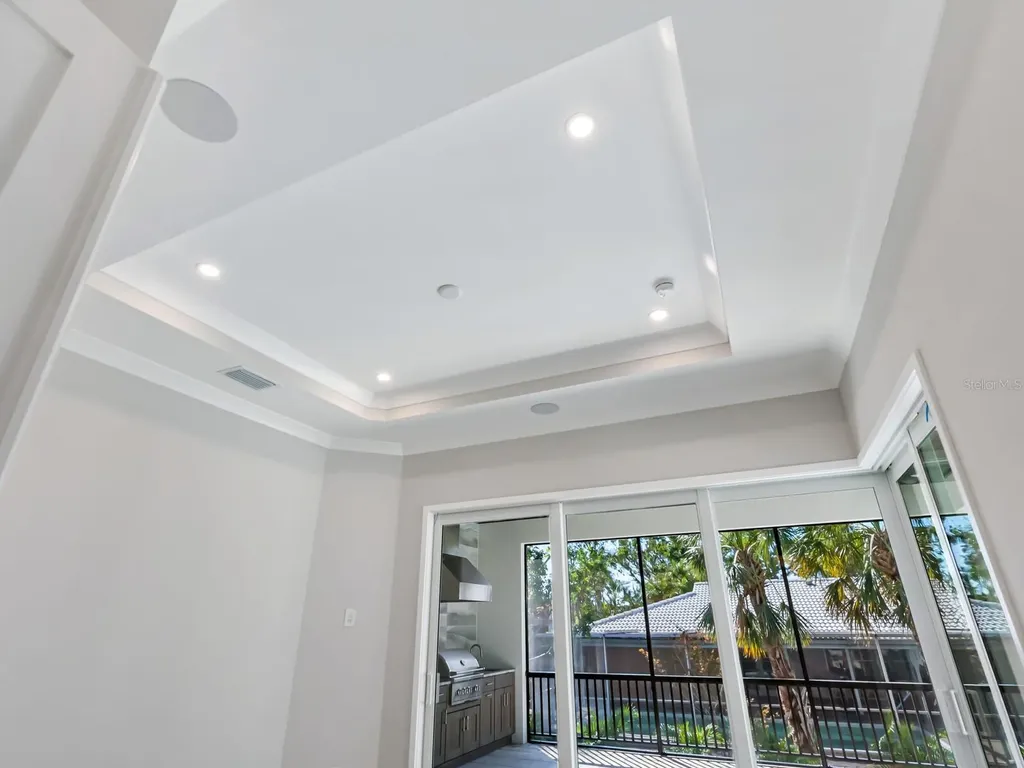 482 E Royal Flamingo Drive Sarasota FL 34236