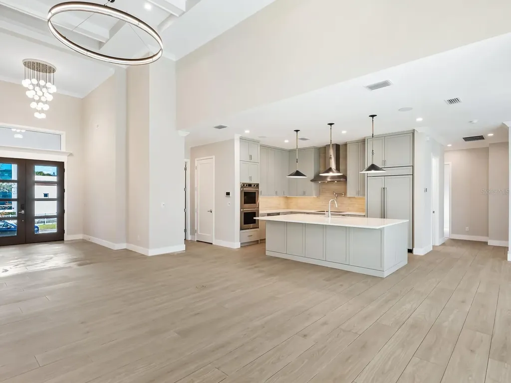 482 E Royal Flamingo Drive Sarasota FL 34236