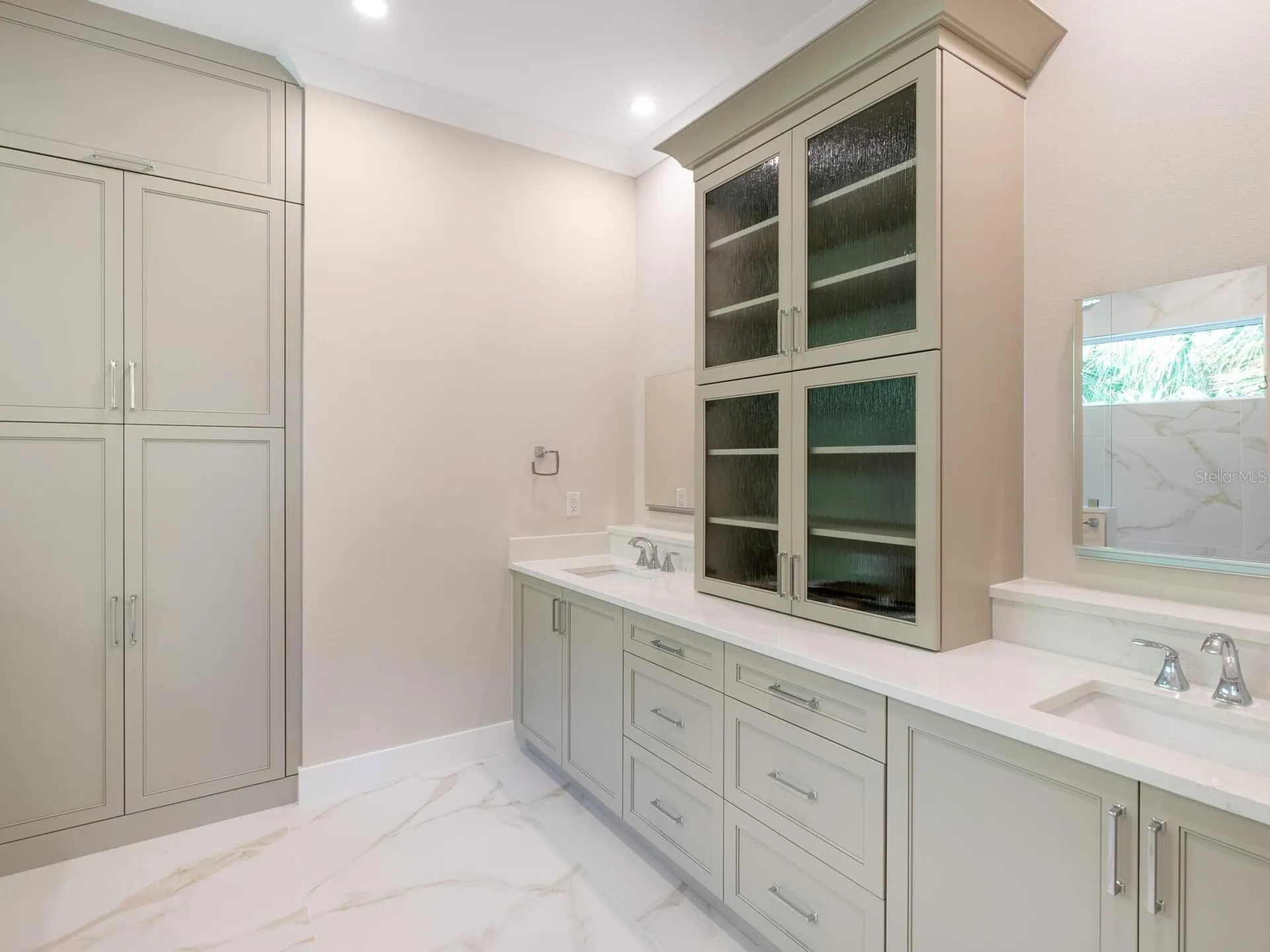 482 E Royal Flamingo Drive Sarasota FL 34236