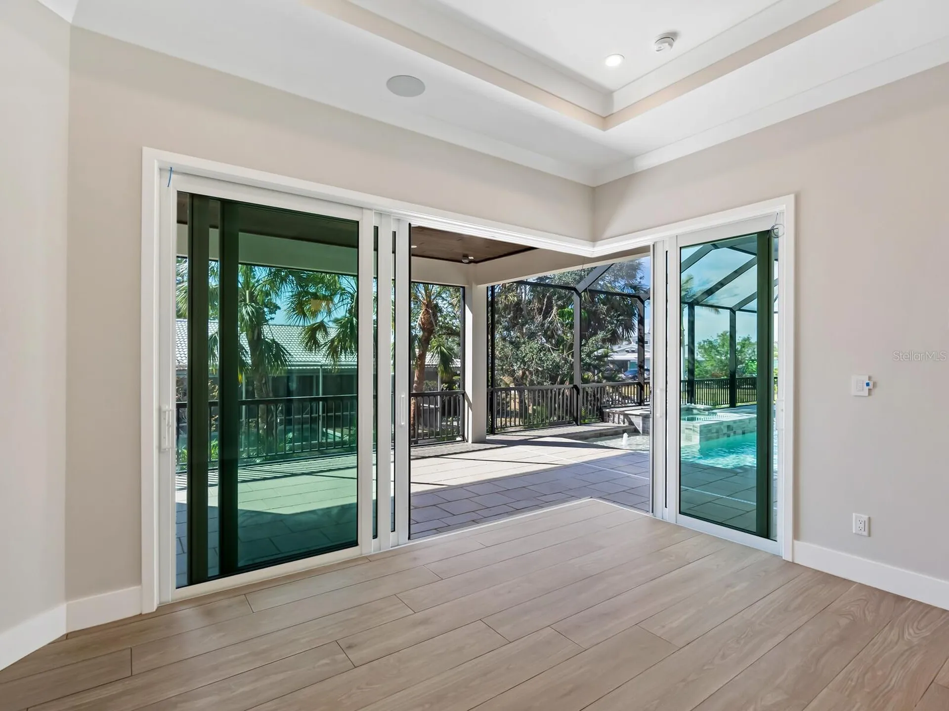 482 E Royal Flamingo Drive Sarasota FL 34236