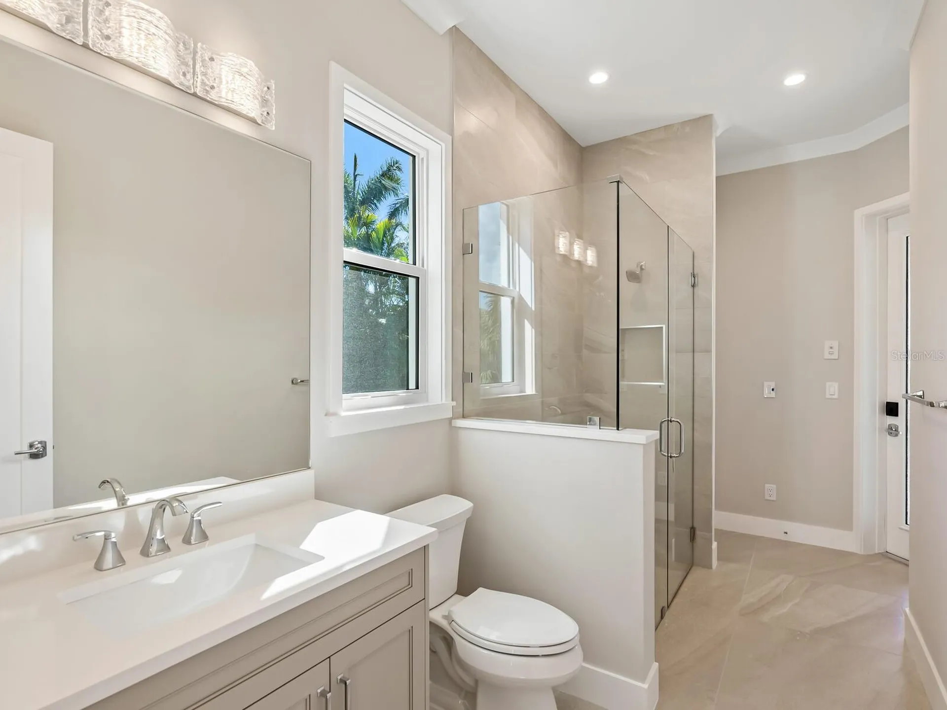 482 E Royal Flamingo Drive Sarasota FL 34236