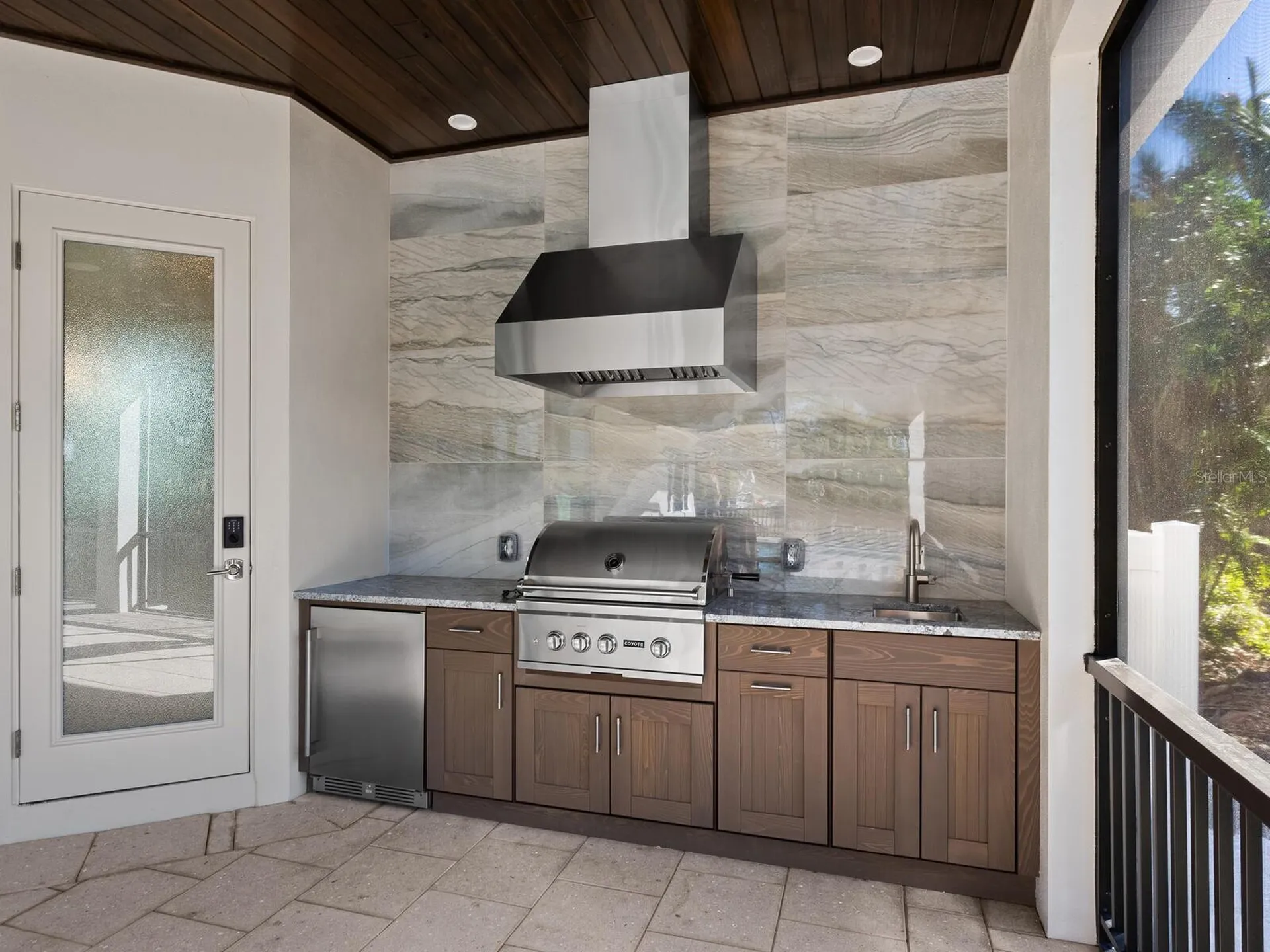 482 E Royal Flamingo Drive Sarasota FL 34236