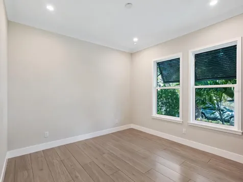 482 E Royal Flamingo Drive Sarasota FL 34236