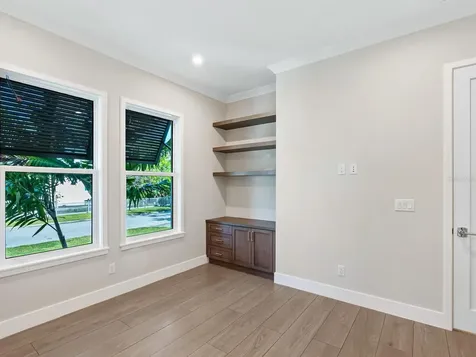 482 E Royal Flamingo Drive Sarasota FL 34236