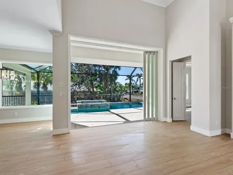 482 E Royal Flamingo Drive Sarasota FL 34236