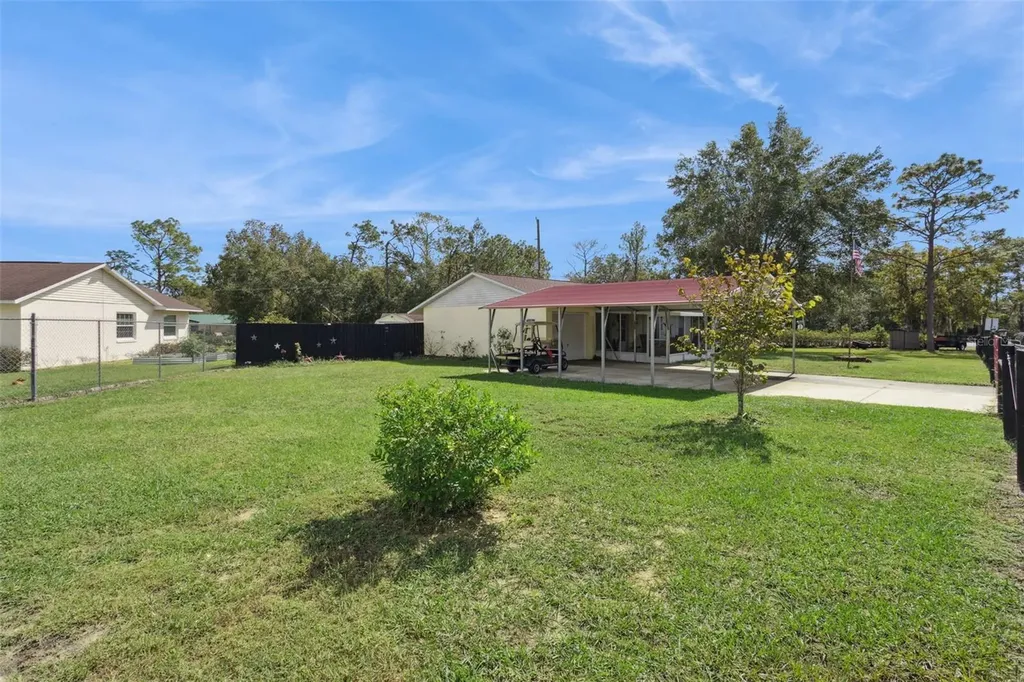 40522 W 5th Avenue Umatilla FL 32784