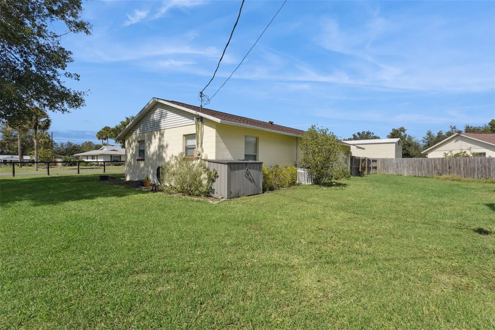40522 W 5th Avenue Umatilla FL 32784