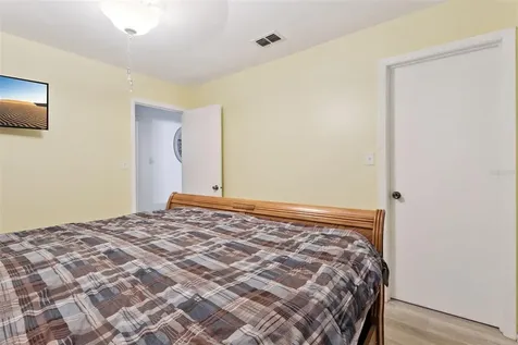 40522 W 5th Avenue Umatilla FL 32784