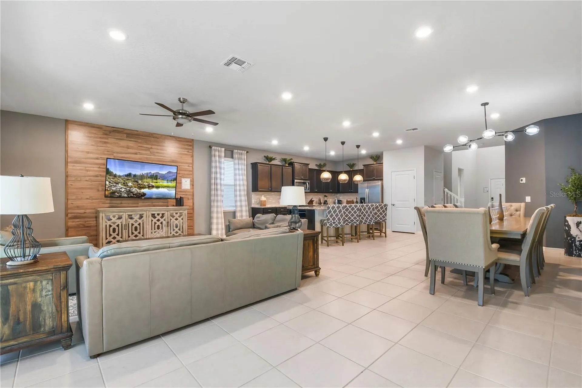 2060 Lelani Circle Davenport FL 33897