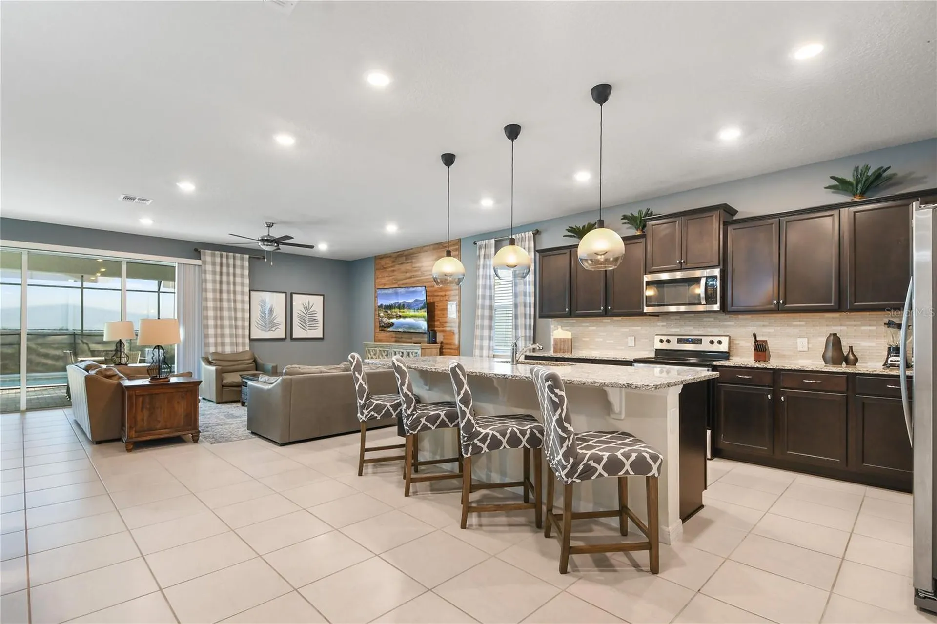 2060 Lelani Circle Davenport FL 33897