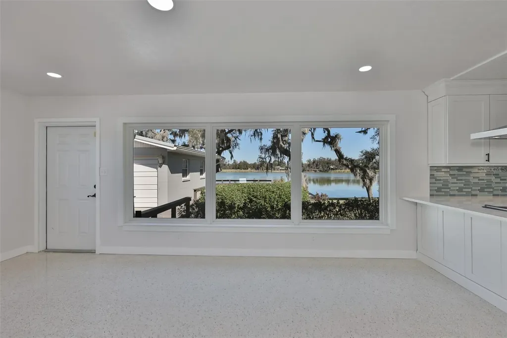 14028 Blackjack Road Dover FL 33527