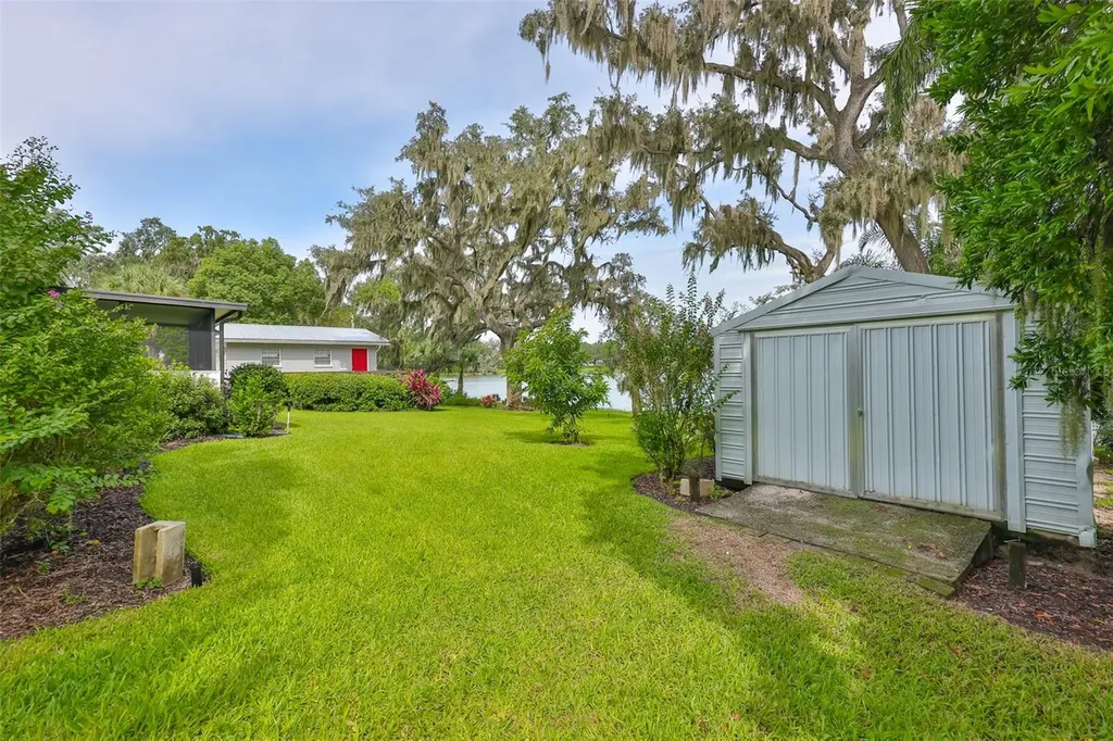 14028 Blackjack Road Dover FL 33527
