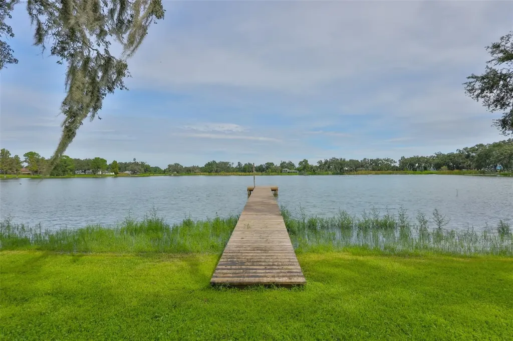 14028 Blackjack Road Dover FL 33527