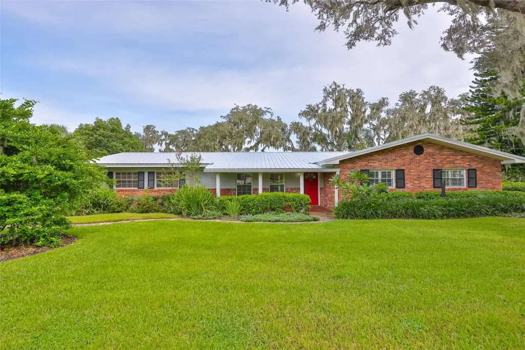 14028 Blackjack Road Dover FL 33527