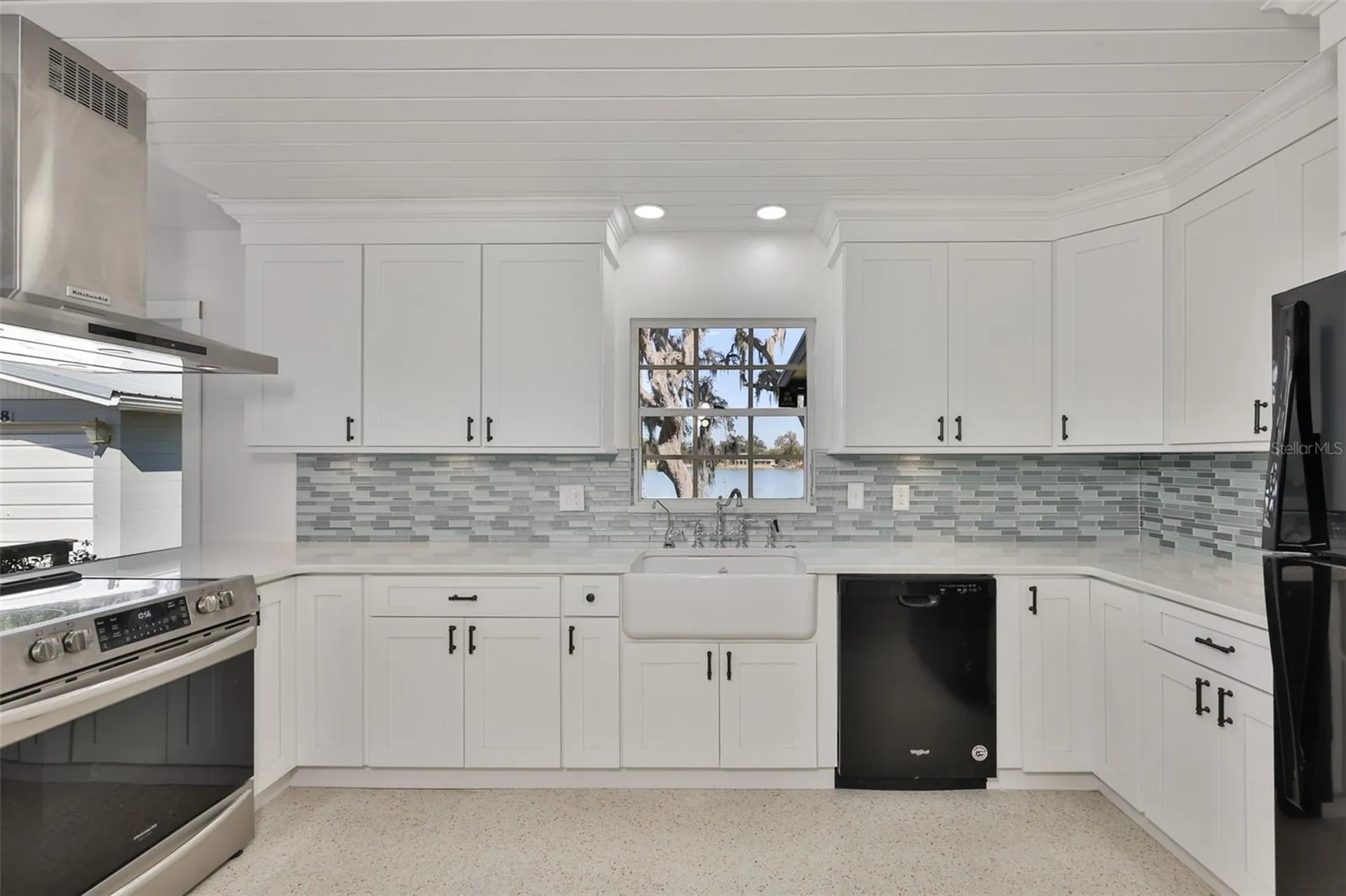 14028 Blackjack Road Dover FL 33527