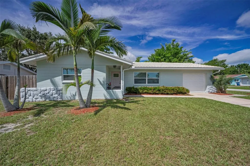 9962 111th Street Seminole FL 33772