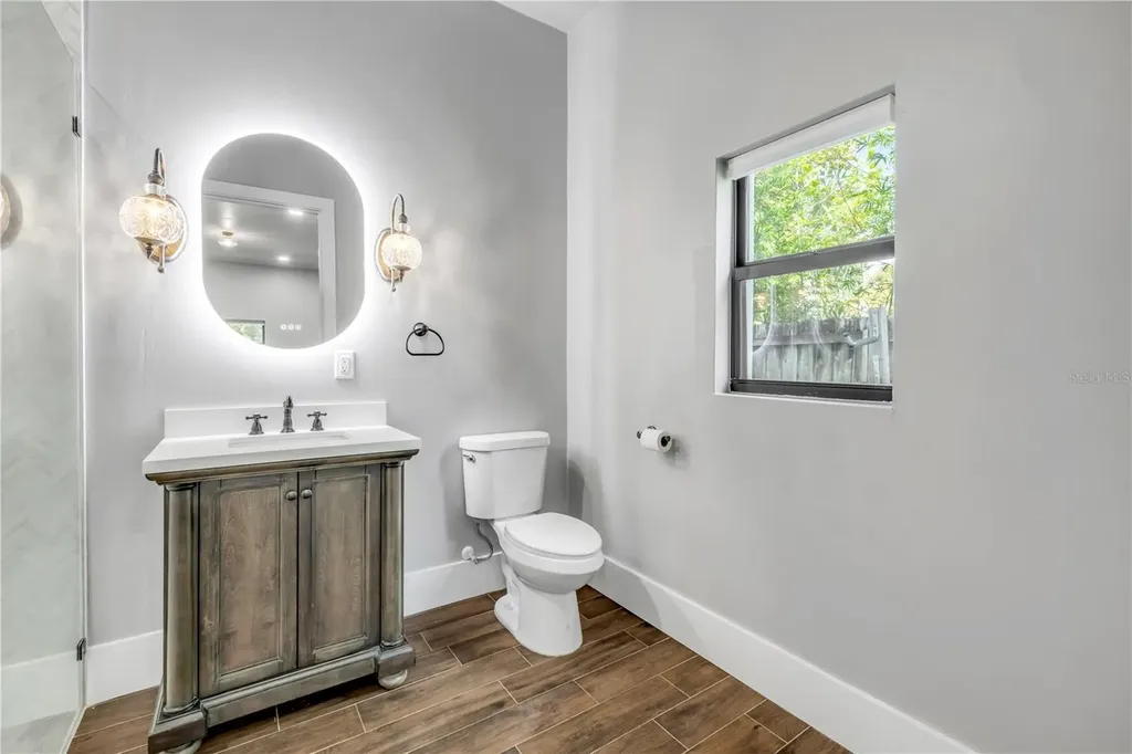 1707 N Peninsula Avenue New Smyrna Beach FL 32169