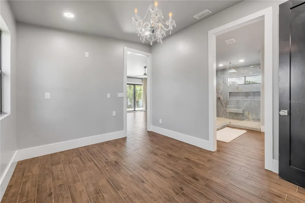 1707 N Peninsula Avenue New Smyrna Beach FL 32169