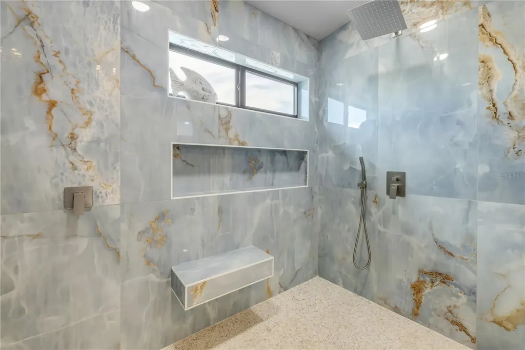 1707 N Peninsula Avenue New Smyrna Beach FL 32169