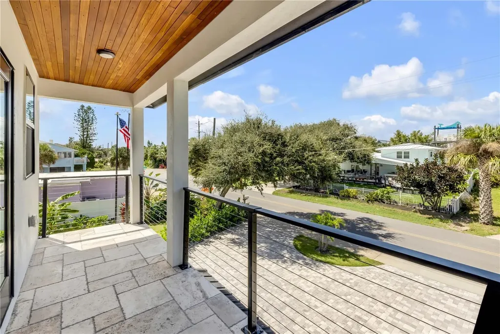 1707 N Peninsula Avenue New Smyrna Beach FL 32169