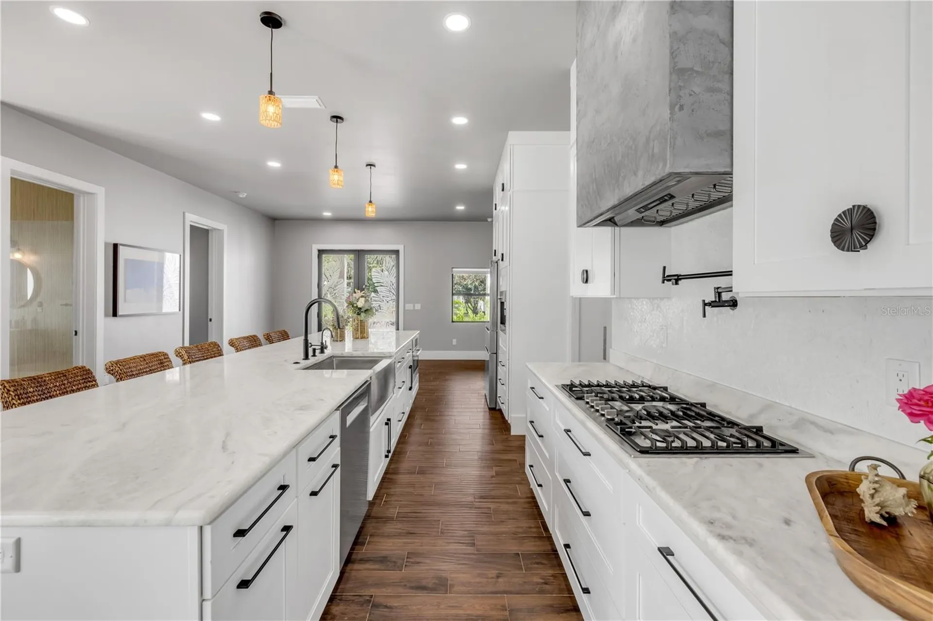1707 N Peninsula Avenue New Smyrna Beach FL 32169